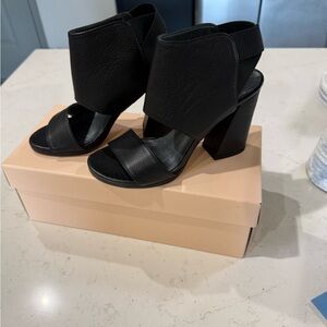 Stuart Weitzman leather black mules size 4.5